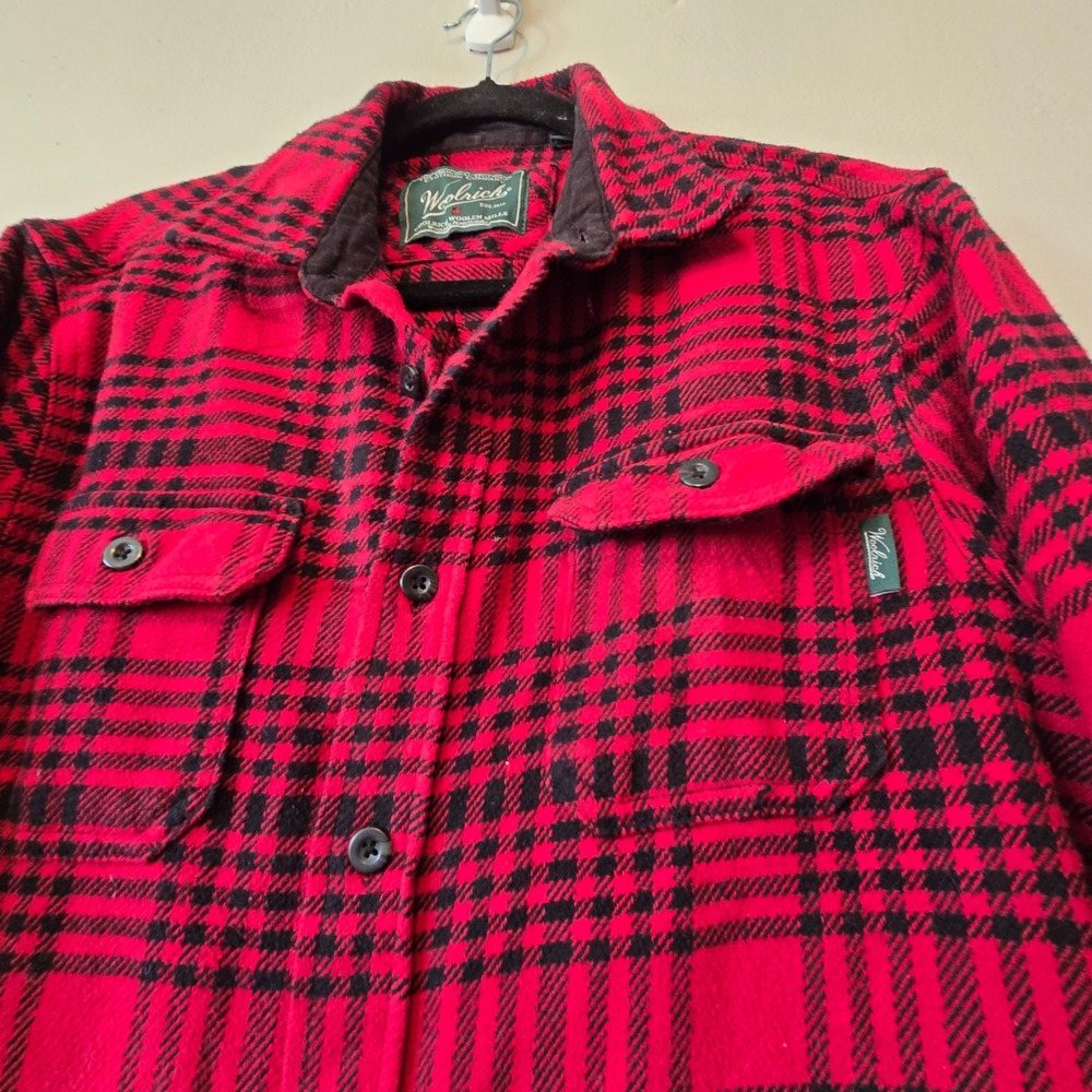 Woolrich Flannel Shirt Mens M Red Black Plaid Wool Blend Heavyweight - Picture 2 of 12